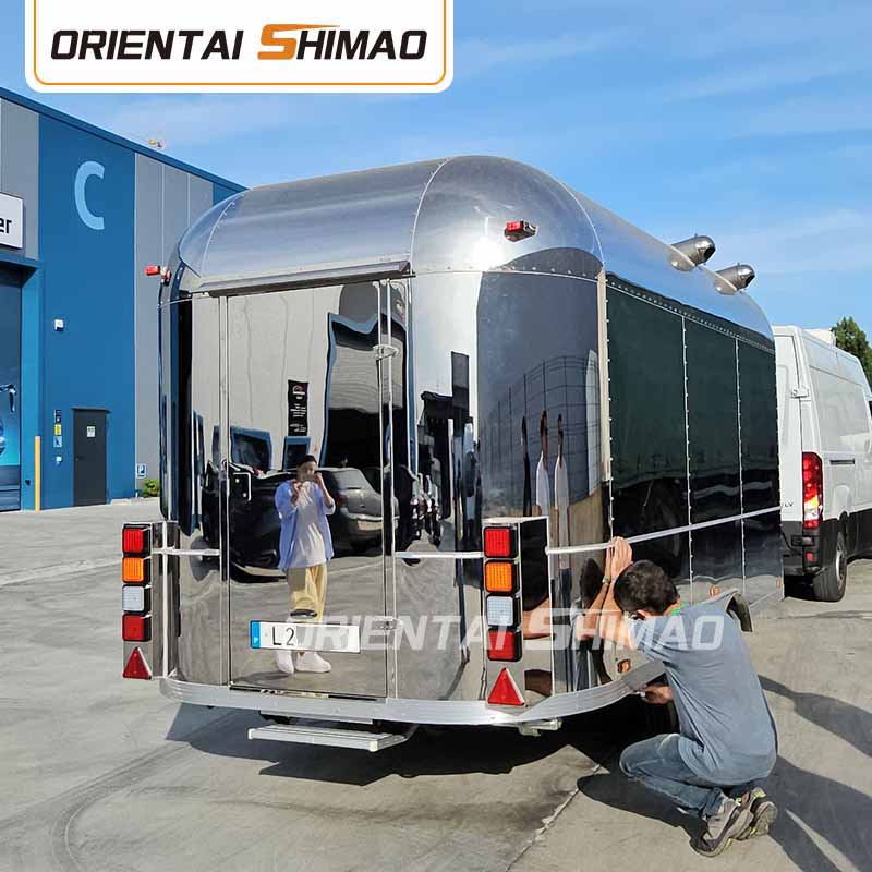 Trailer Makanan Turki